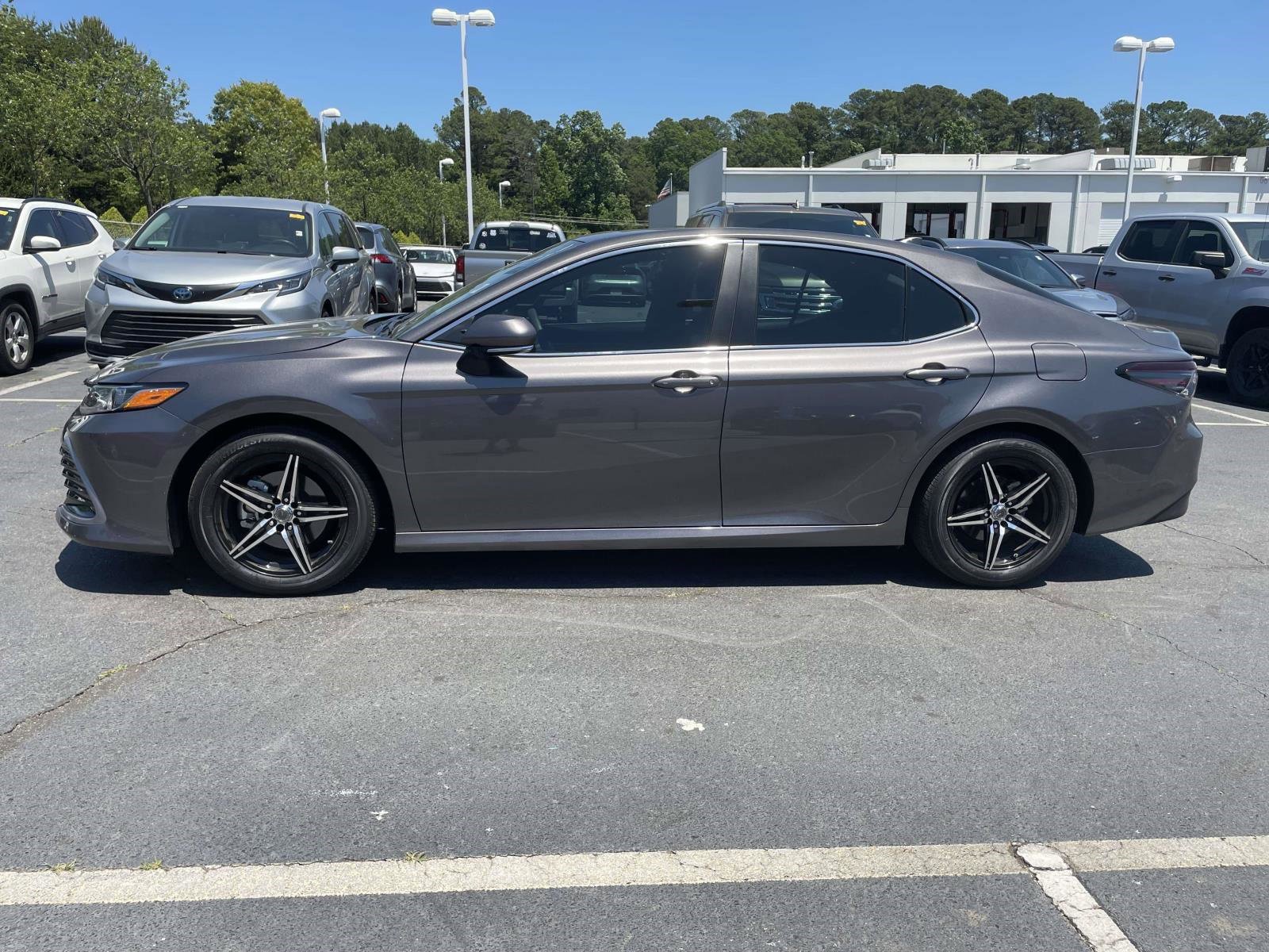 Used 2024 Toyota Camry LE w/ Convenience Package FWD image 9
