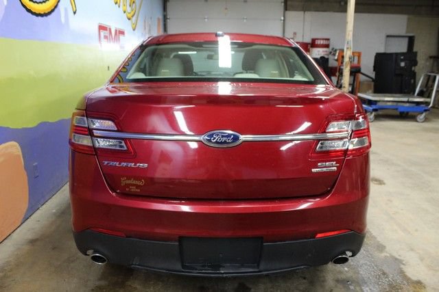 Used 2014 Ford Taurus SEL FWD image 5