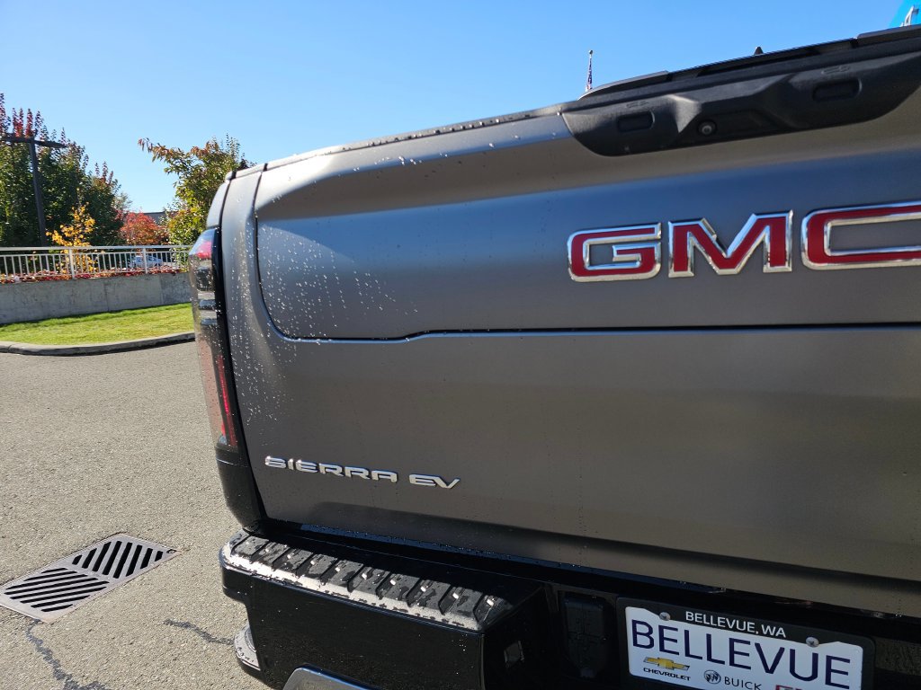 Used 2026 GMC Sierra EV AT4 AWD/4WD image 17