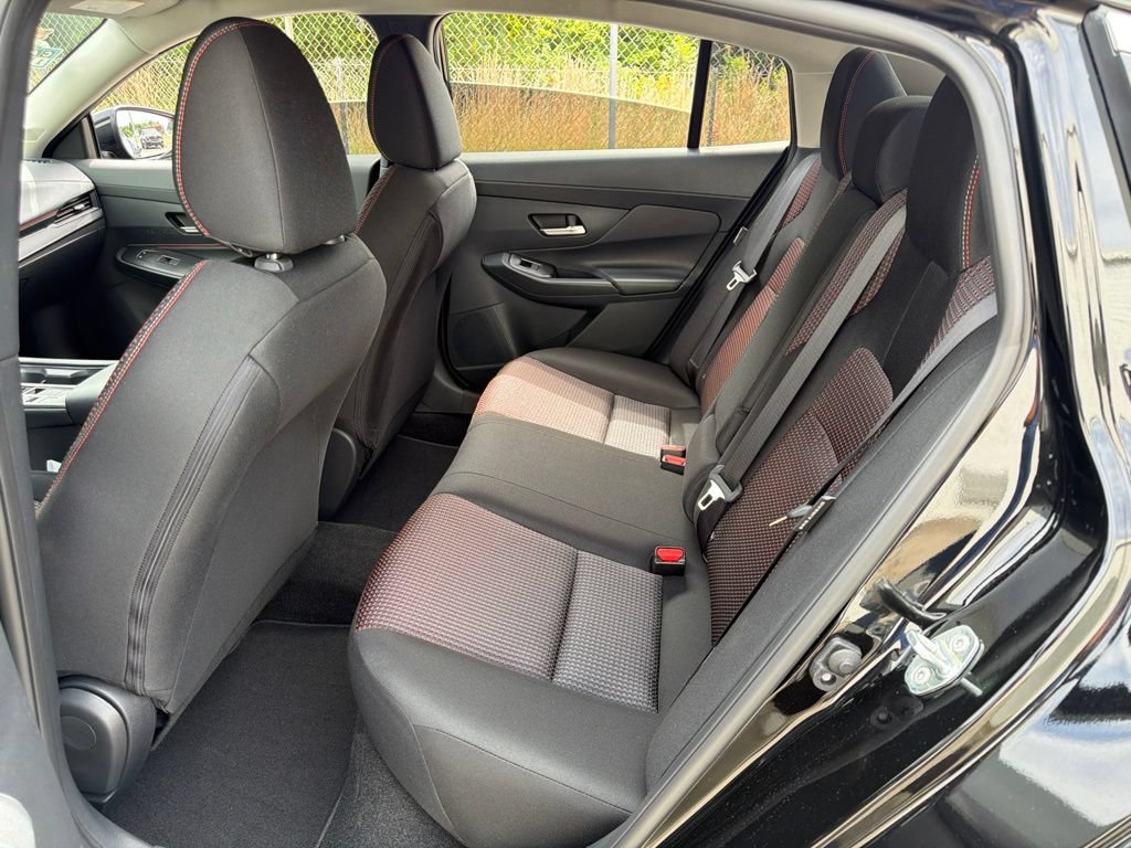 Used 2026 Nissan Sentra SR w/ Floor Mat Package FWD image 18