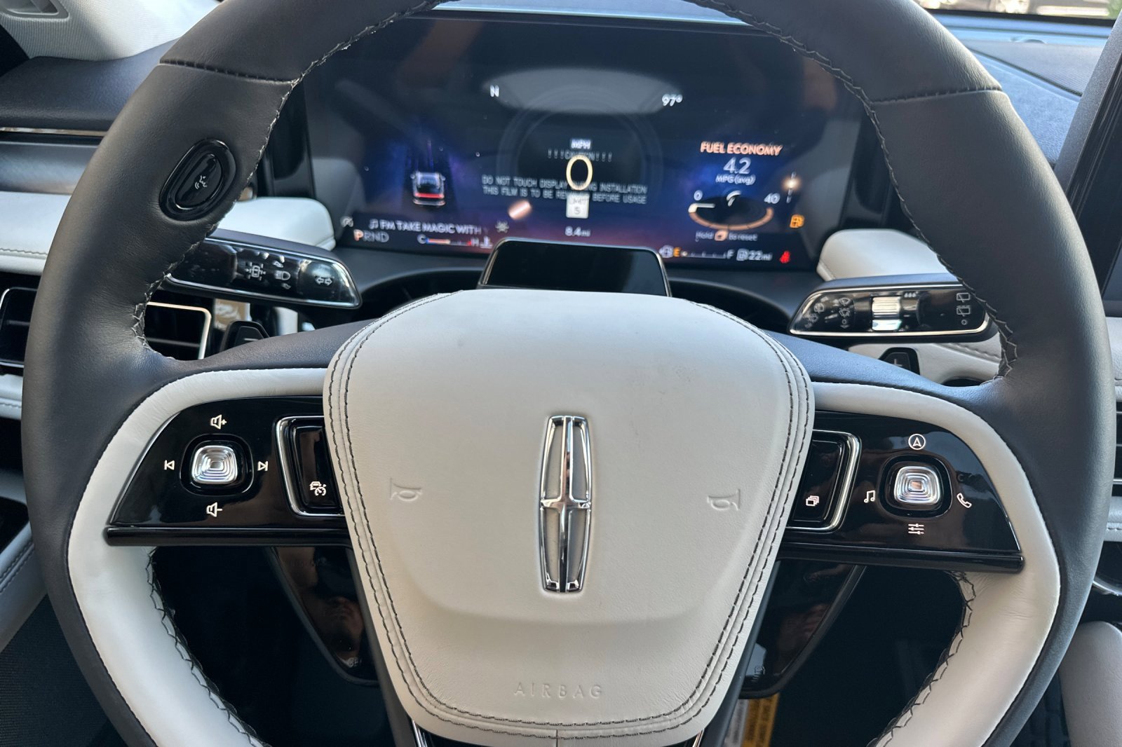 New 2025 Lincoln Aviator 2WD image 24