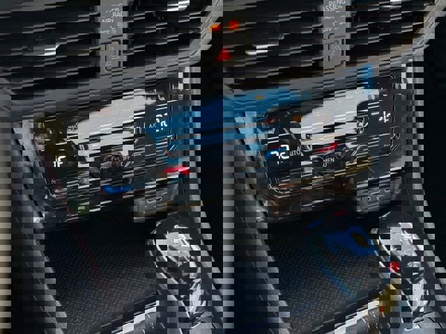 Used 2025 Volkswagen Jetta Sport image 21