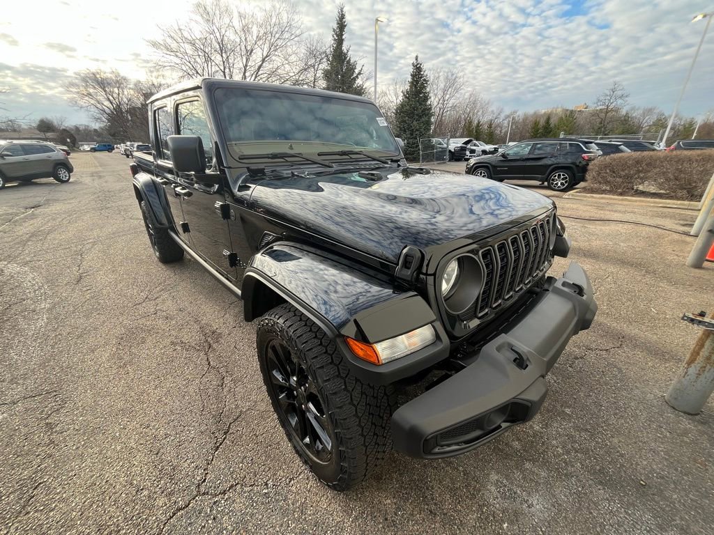 Used 2024 Jeep Gladiator Sport image 1