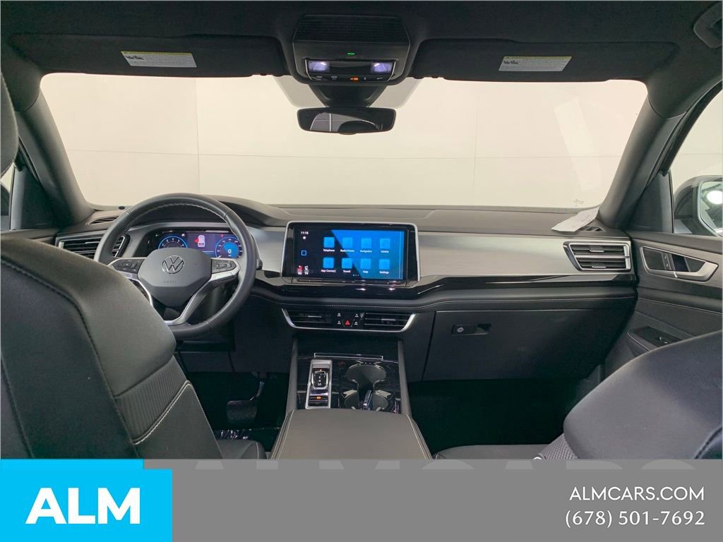 Used 2025 Volkswagen Atlas Cross Sport SE FWD image 34