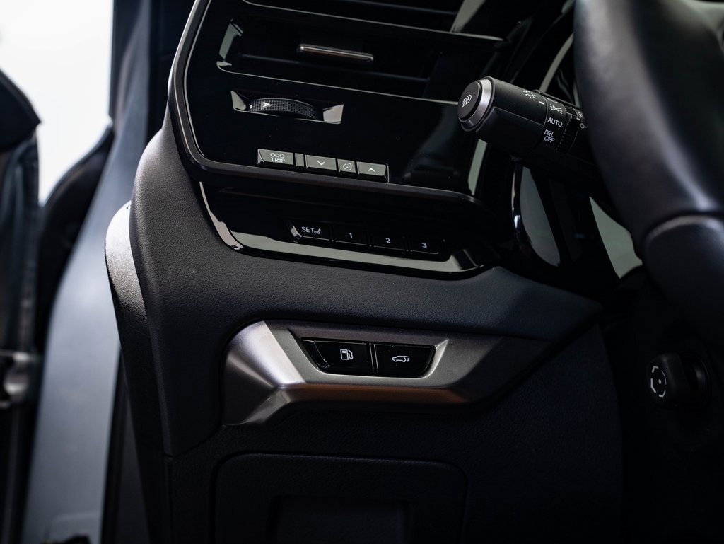 Used 2025 Lexus RX 350 Premium image 42