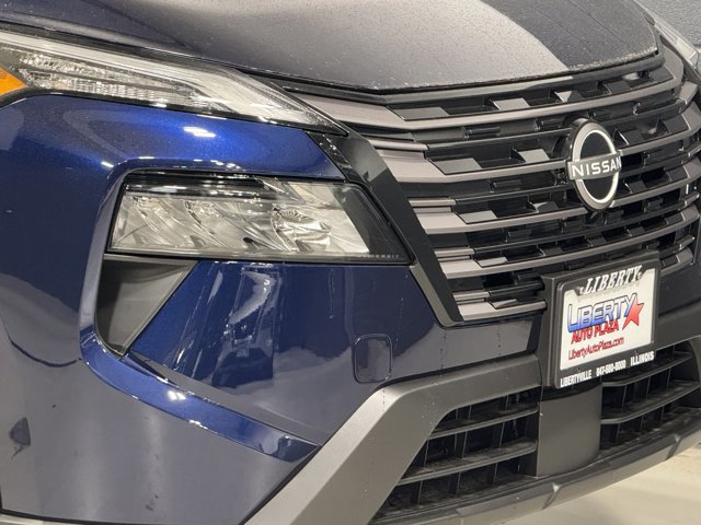 New 2026 Nissan Rogue SV AWD/4WD image 3