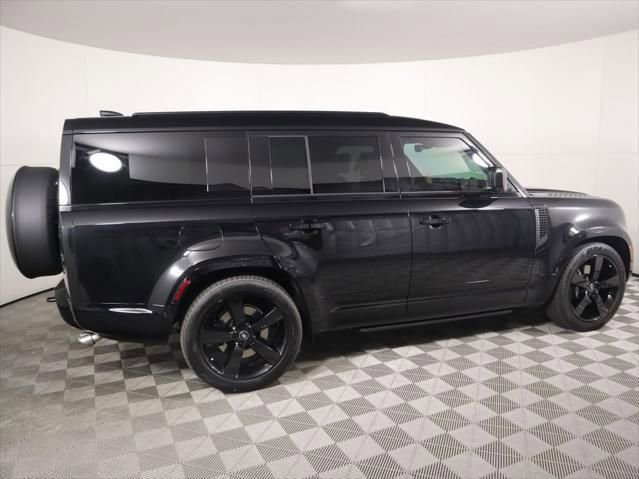 New 2025 Land Rover Defender 130 V8 AWD/4WD image 4