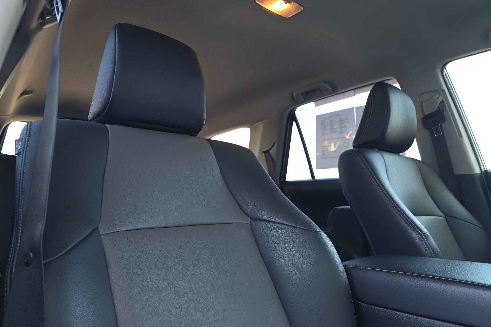 Used 2020 Toyota 4Runner SR5 Premium AWD/4WD image 18