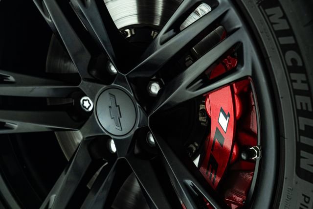 Used 2018 Chevrolet Camaro ZL1 image 22