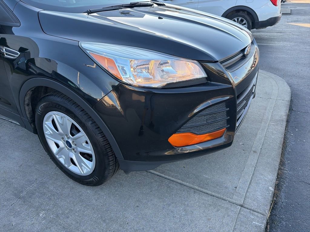 Used 2015 Ford Escape S image 17