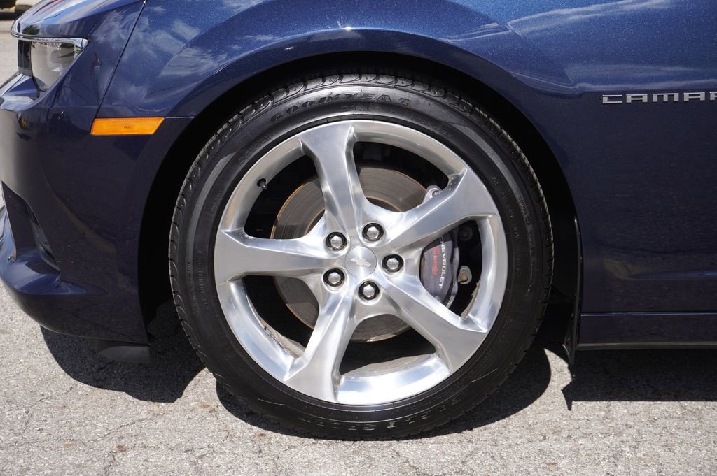 Used 2015 Chevrolet Camaro SS w/ RS Package image 10