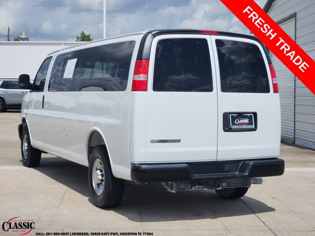 Used 2025 Chevrolet Express 3500 LS RWD image 7