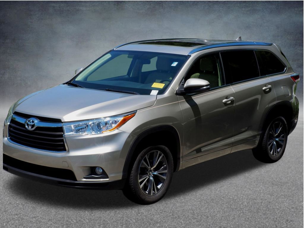 Used 2016 Toyota Highlander XLE FWD image 35