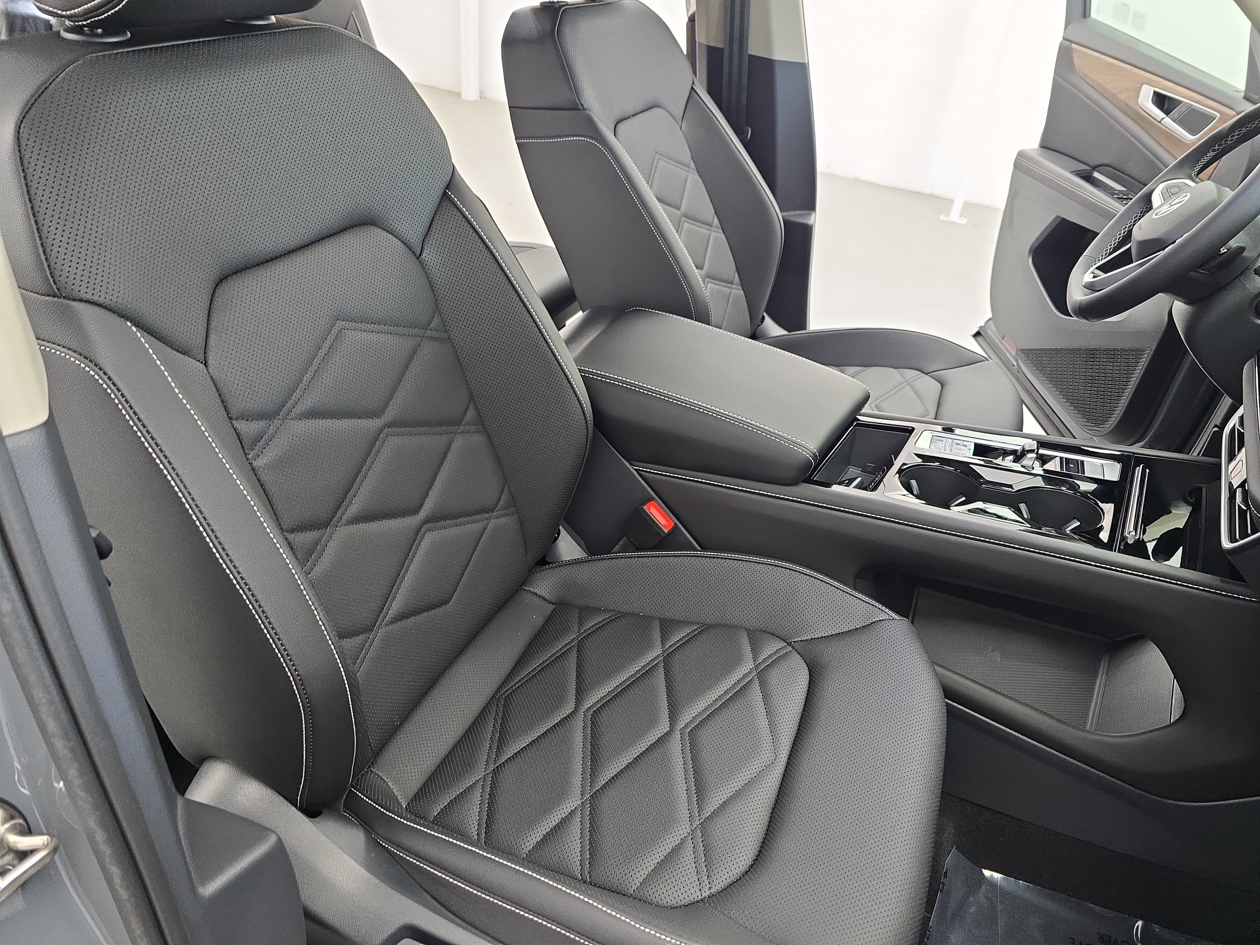 New 2026 Volkswagen Atlas SE FWD image 10