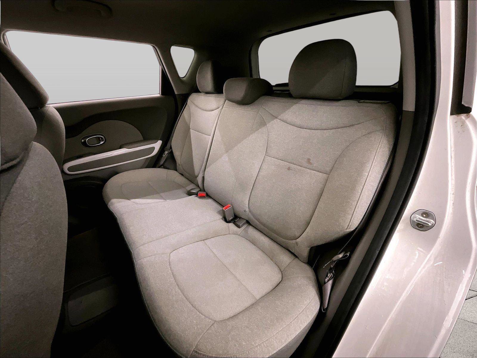 Used 2016 Kia Soul EV FWD image 26