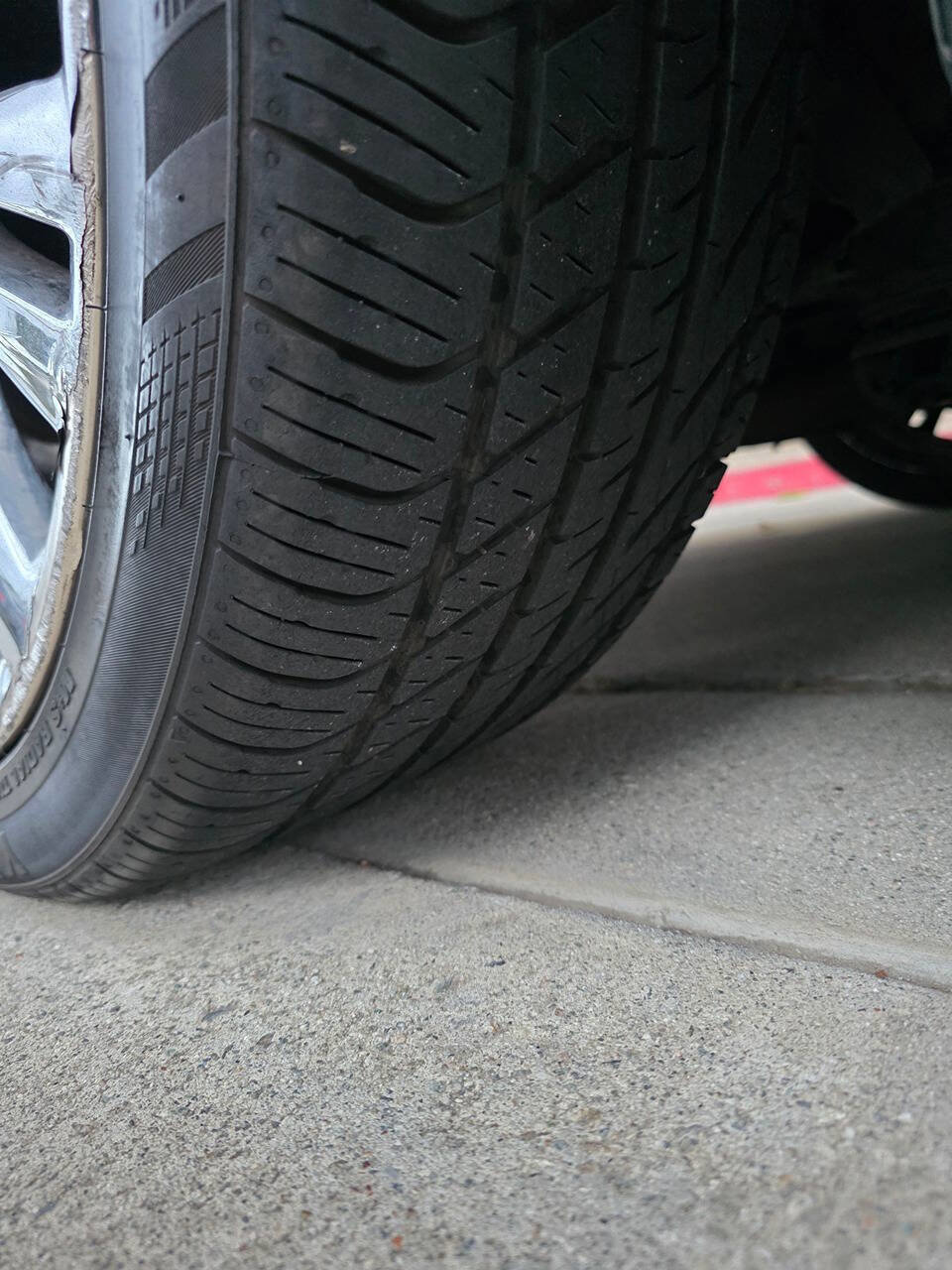 Used 2011 Jaguar XF Portfolio image 25