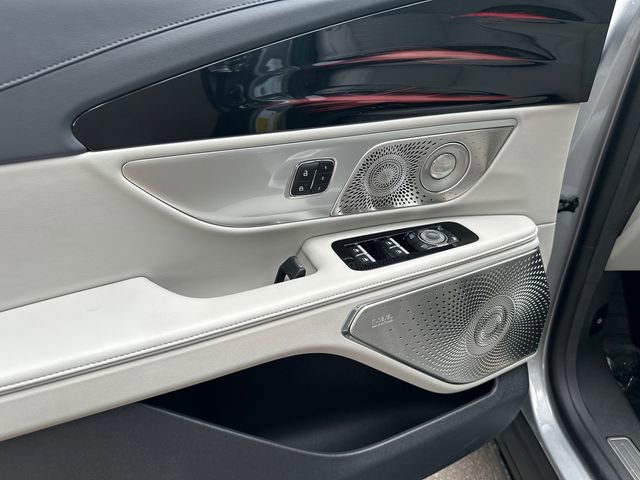 New 2026 Lincoln Nautilus Reserve AWD/4WD image 12