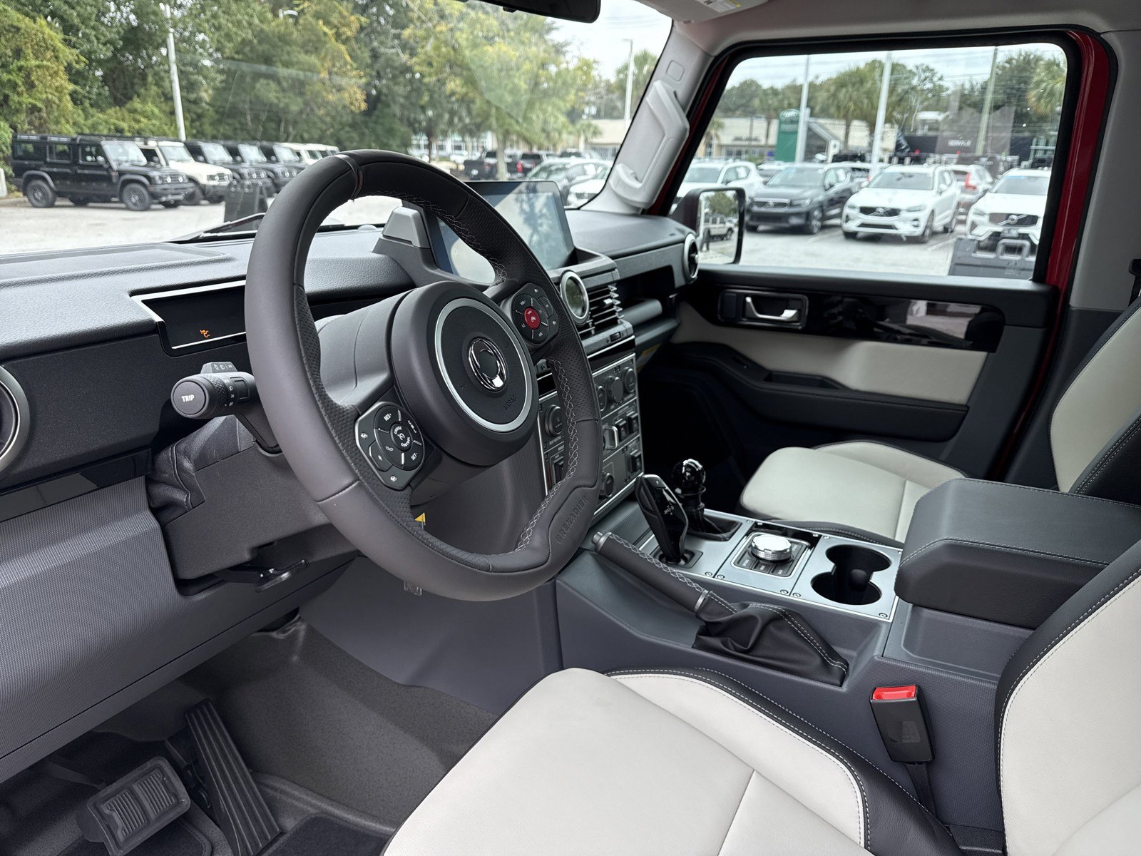 Used 2025 INEOS Grenadier Station Wagon AWD/4WD image 12