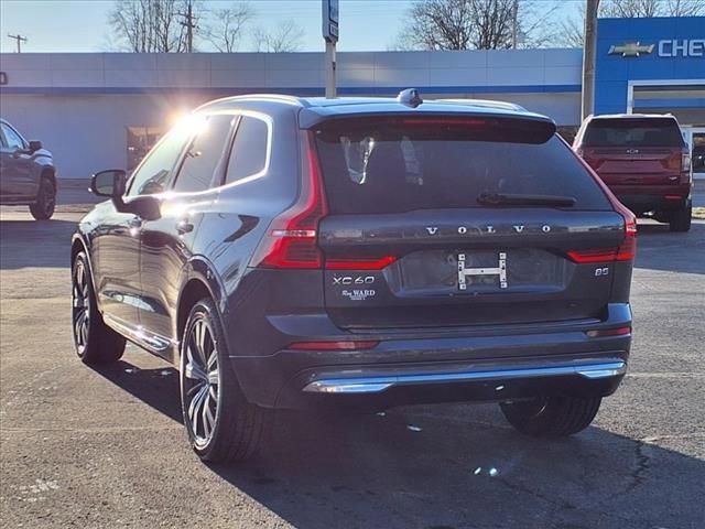 Used 2022 Volvo XC60 B5 Inscription w/ Advanced Package image 2