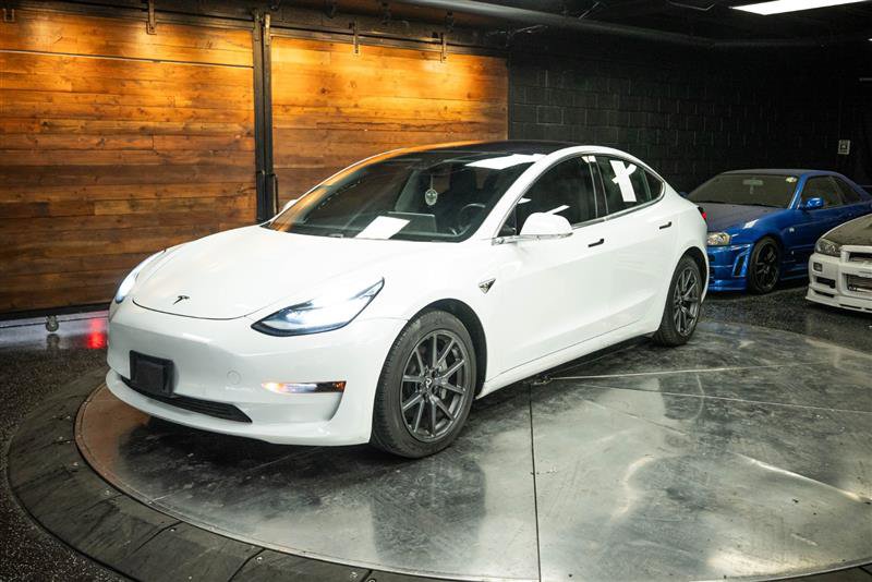 Used 2018 Tesla Model 3 Long Range image 2