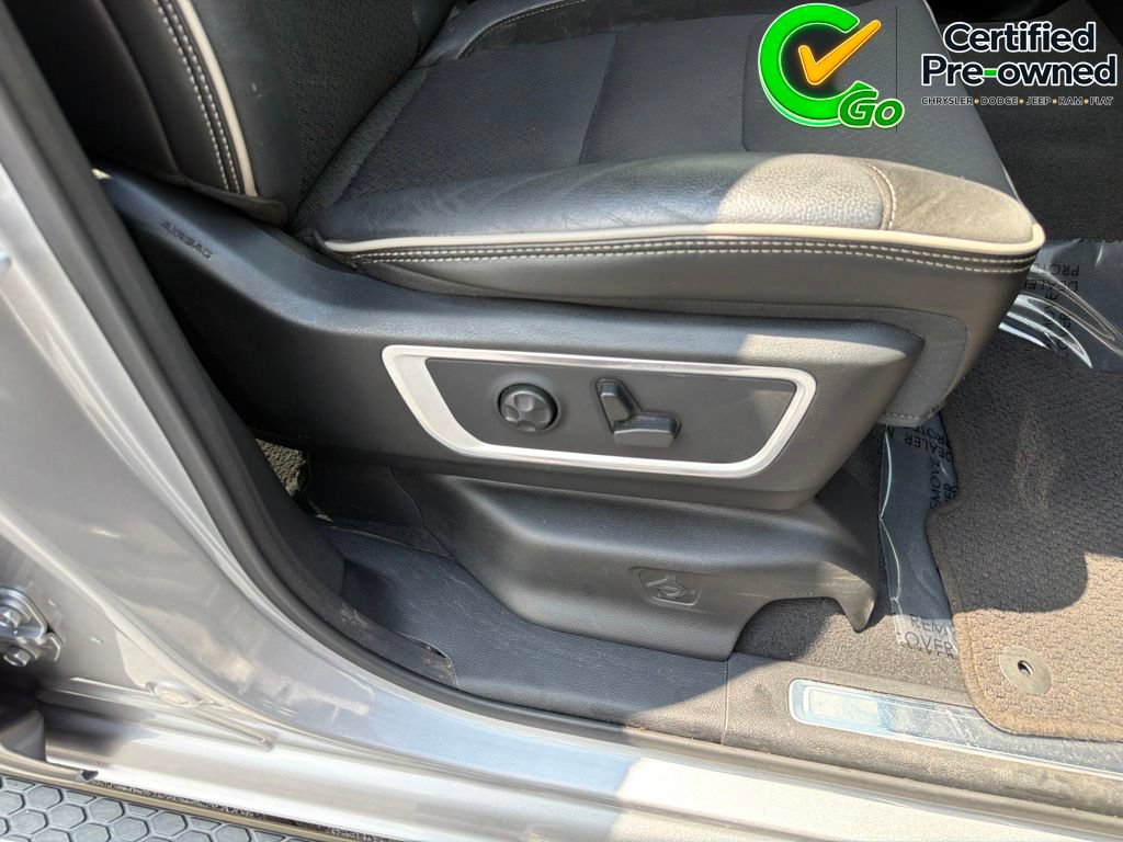Used 2019 RAM 1500 Laramie AWD/4WD image 38