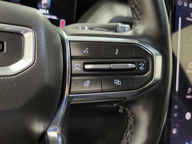 Used 2025 GMC Yukon XL Denali AWD/4WD image 29