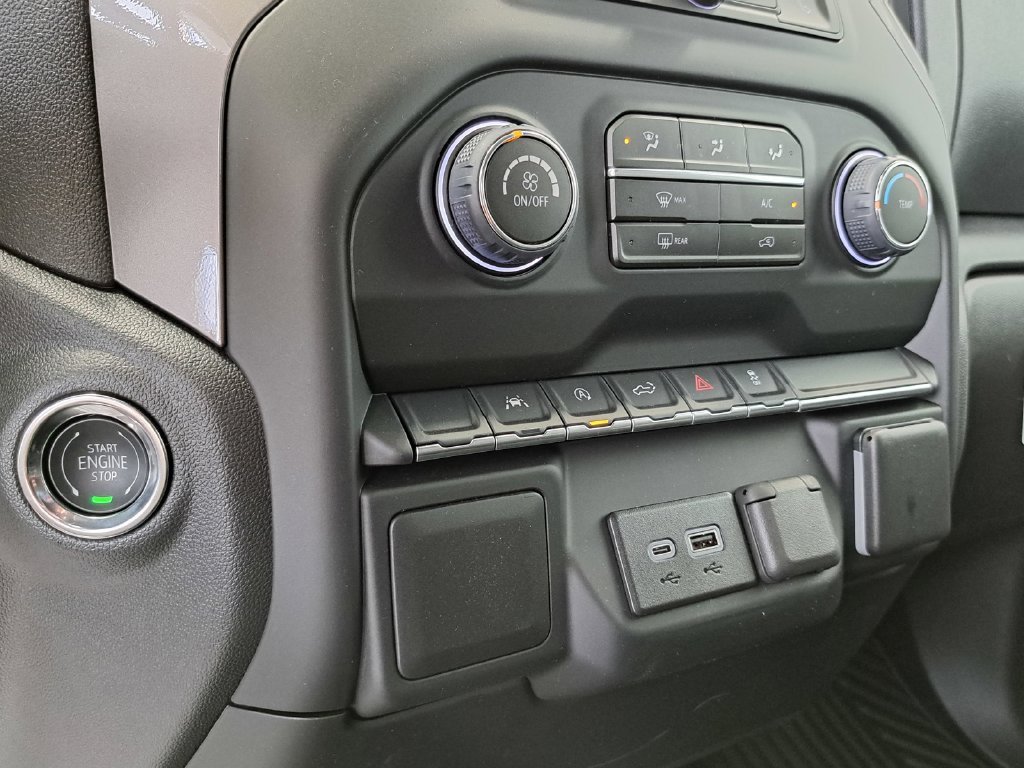 New 2026 Chevrolet Silverado 1500 Custom AWD/4WD image 11