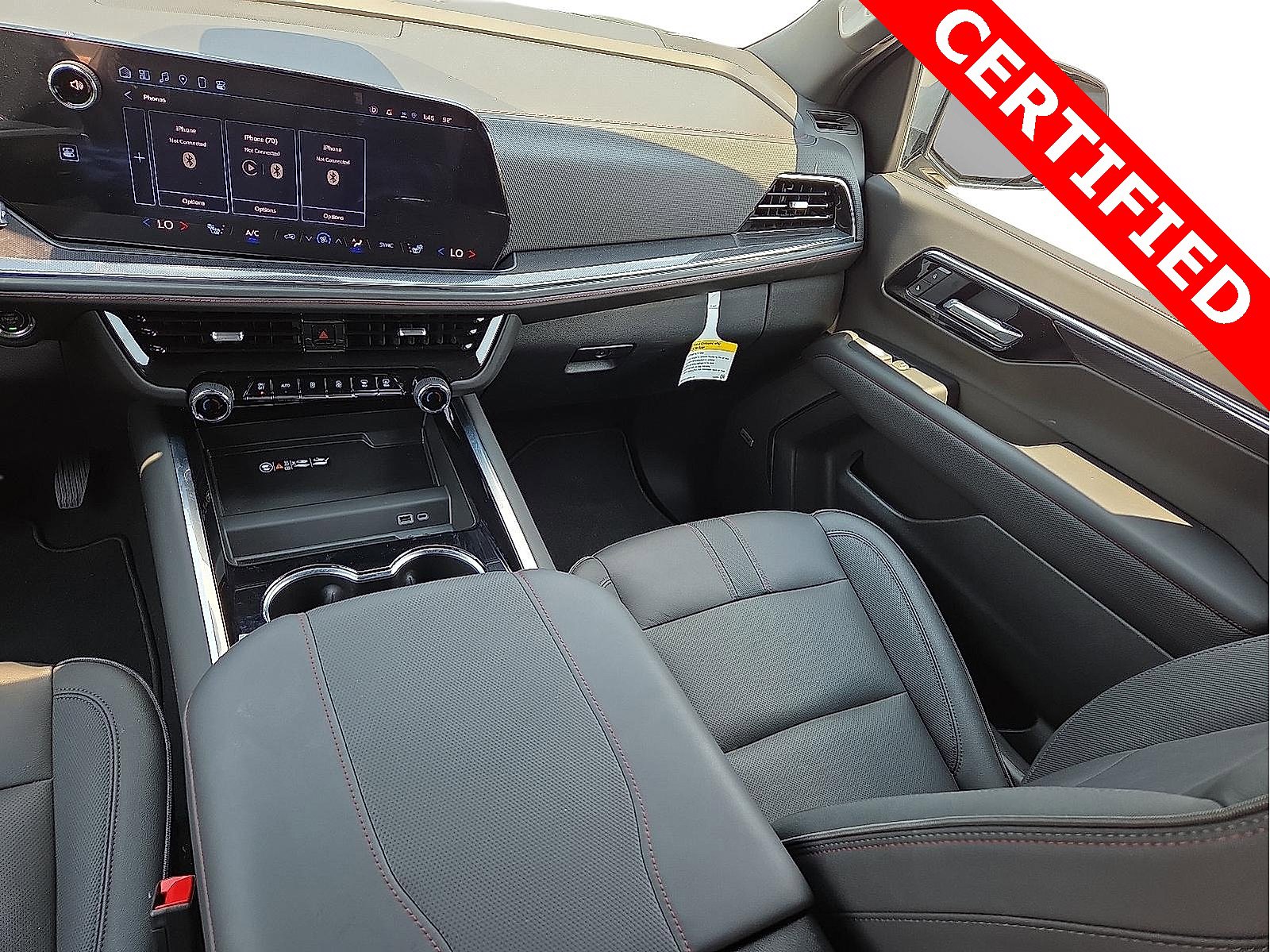 Used 2025 Chevrolet Suburban RST w/ RST Capability Package image 13