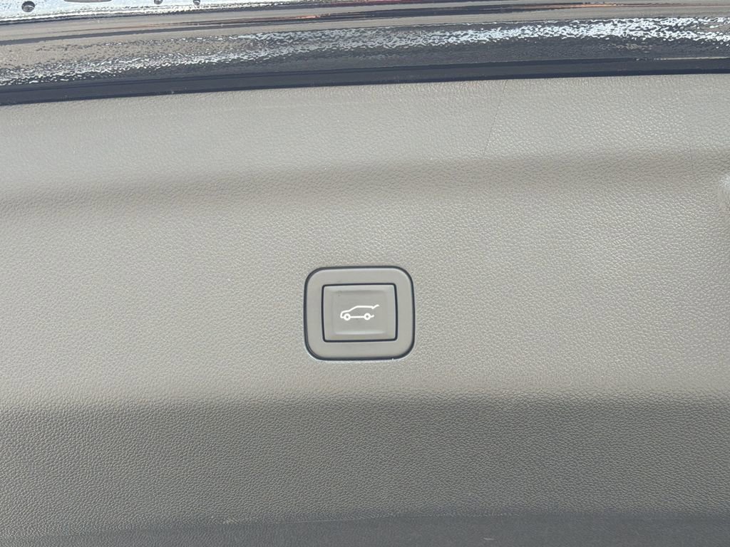 New 2026 GMC Yukon XL Denali w/ Sun & Power Step Package image 22