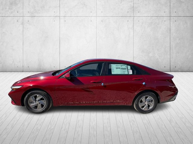 New 2026 Hyundai Elantra SE video 2