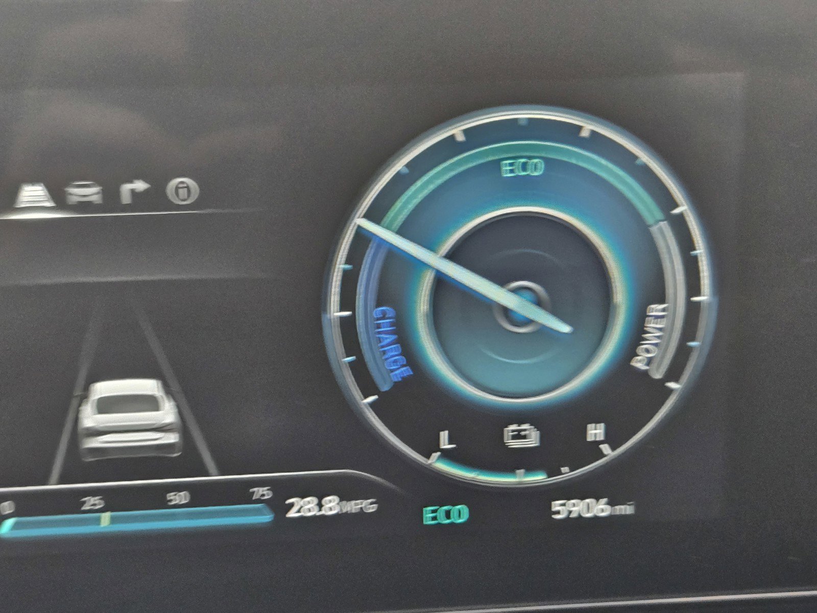 Used 2025 Hyundai Elantra SEL w/ Cargo Package image 23