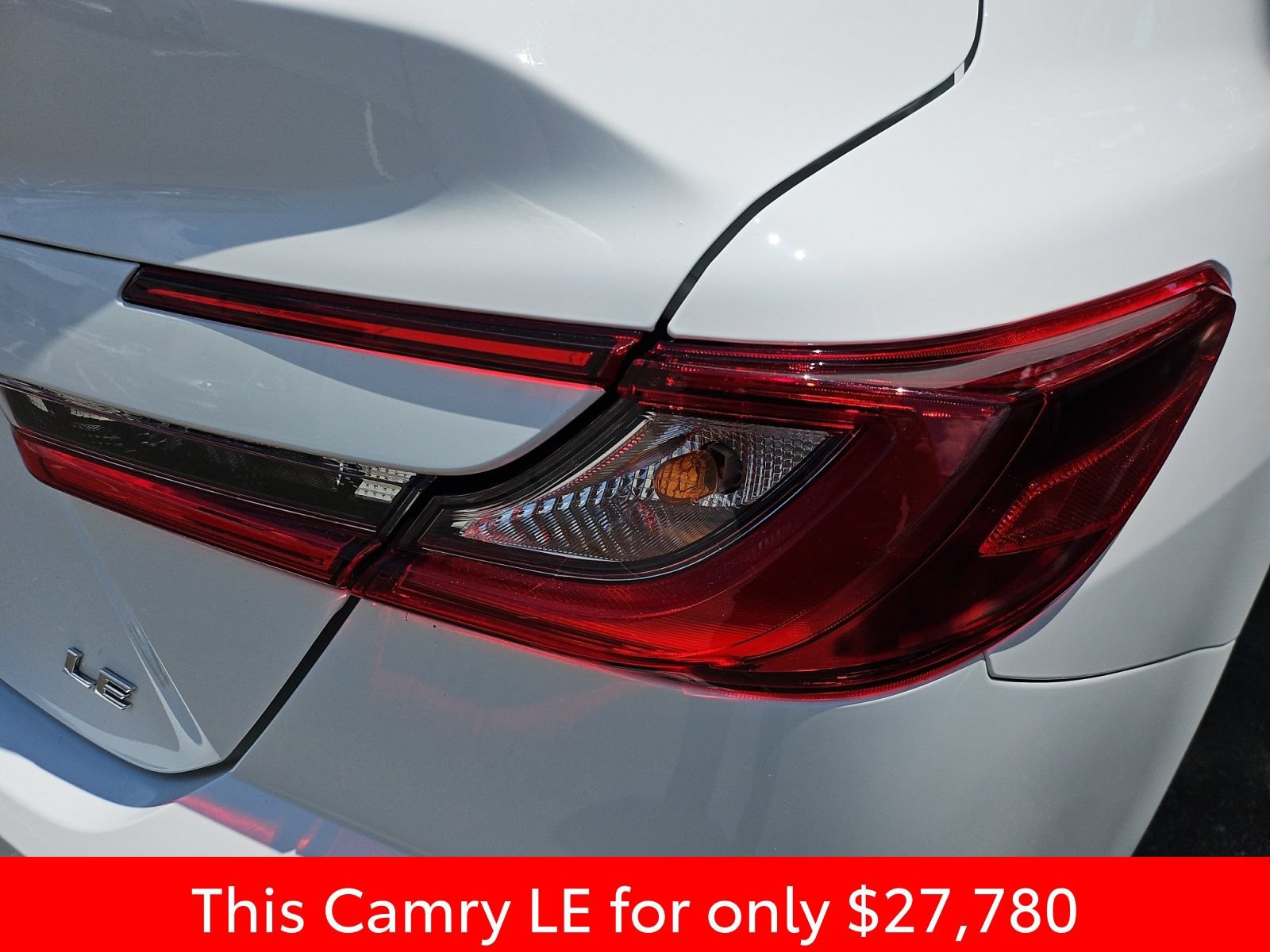 Used 2025 Toyota Camry LE FWD image 20