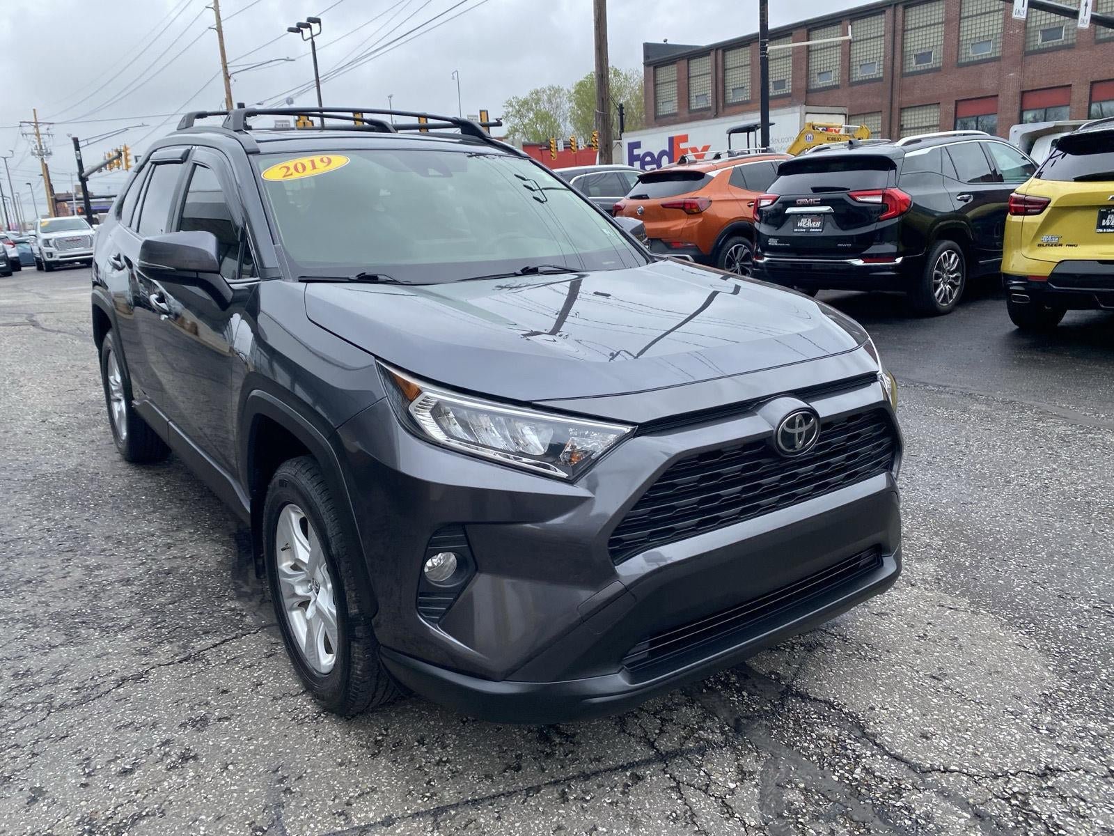 Used 2019 Toyota RAV4 XLE w/ All Weather Liner Package AWD/4WD image 10