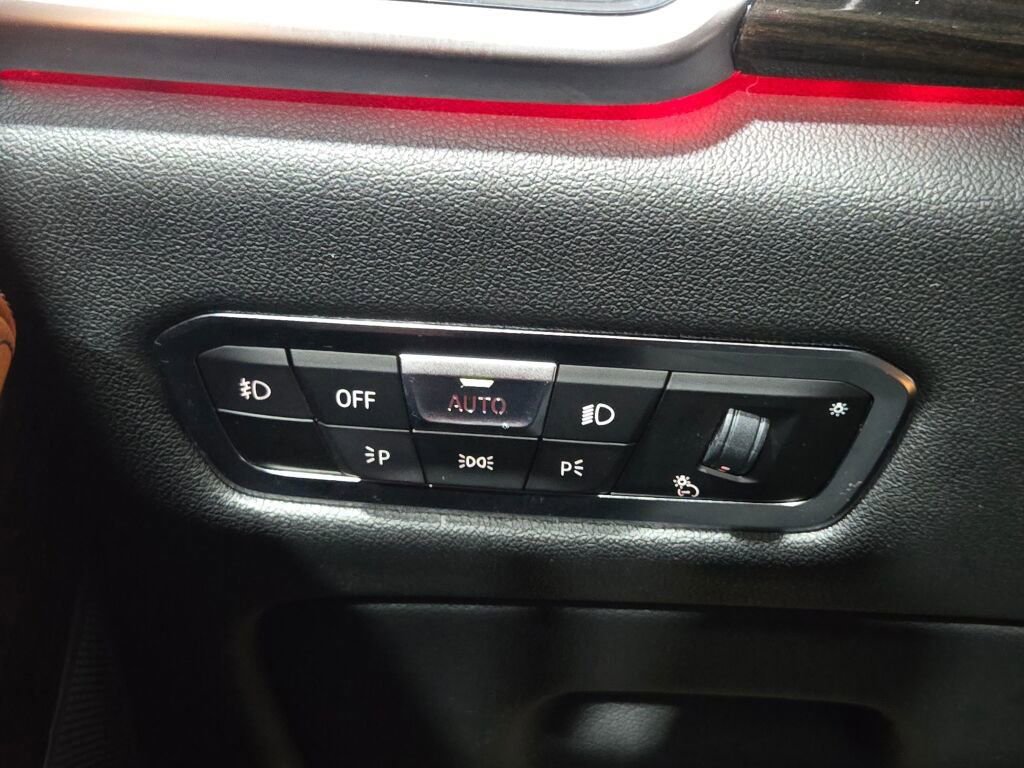 Used 2019 BMW X5 xDrive40i w/ Premium Package image 32