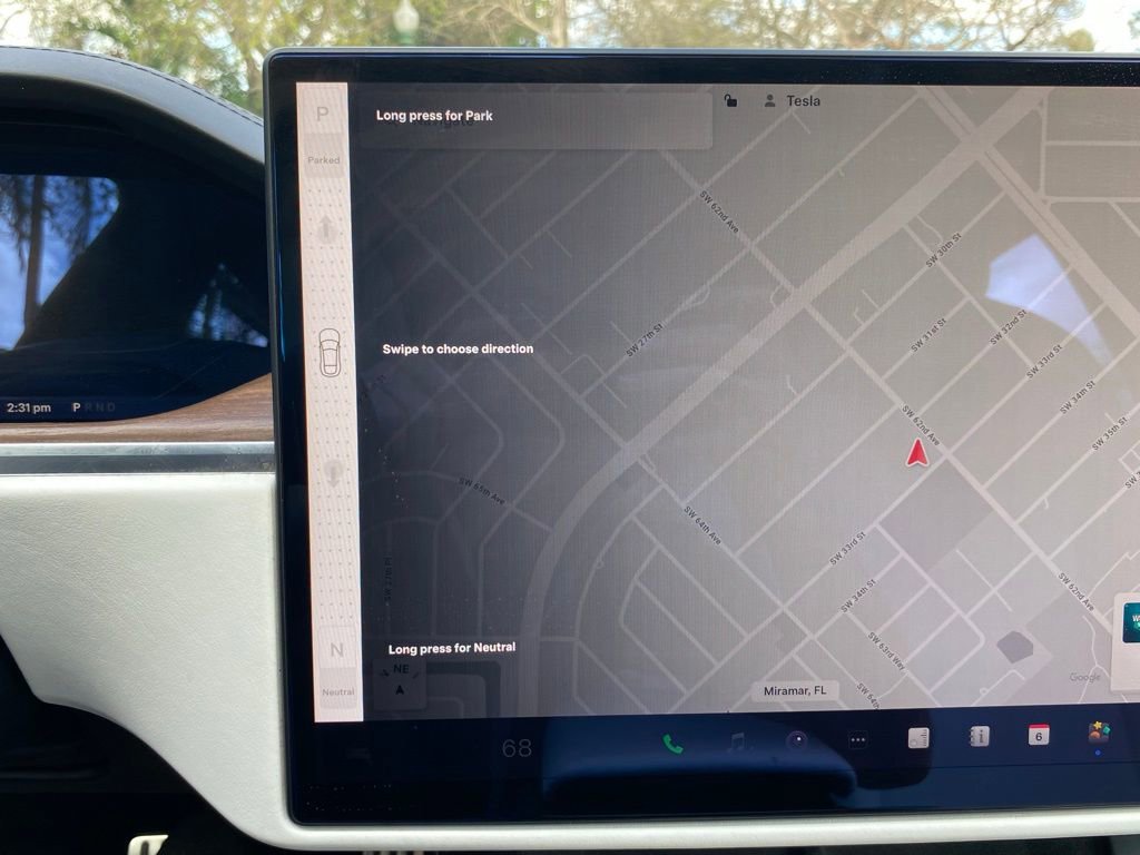 Used 2022 Tesla Model S image 23