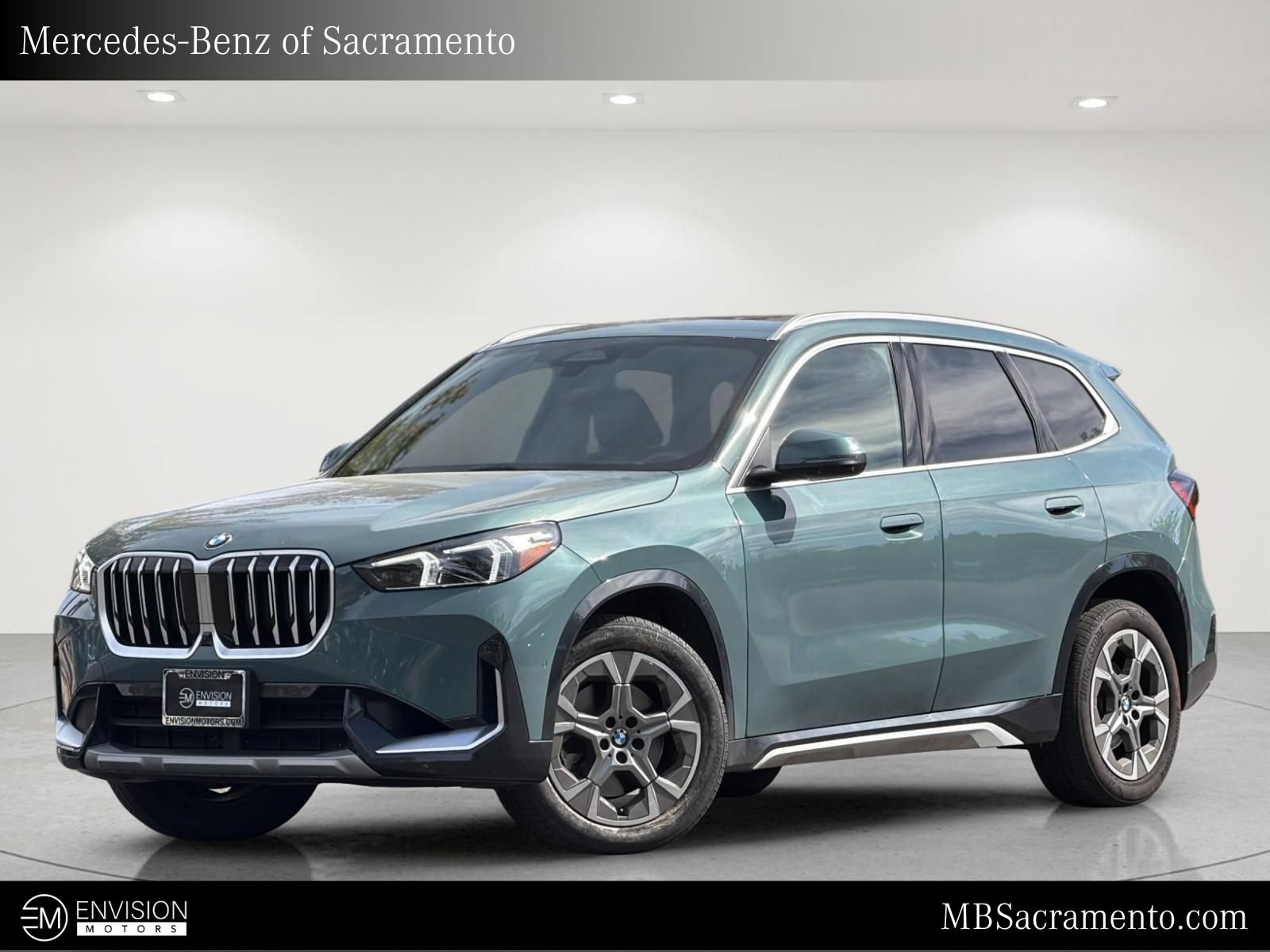 Used 2025 BMW X1 xDrive28i w/ Premium Package AWD/4WD image 1