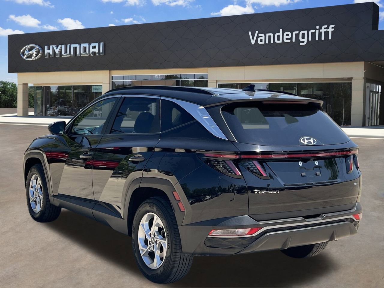 Used 2022 Hyundai Tucson SEL w/ Cargo Package image 9