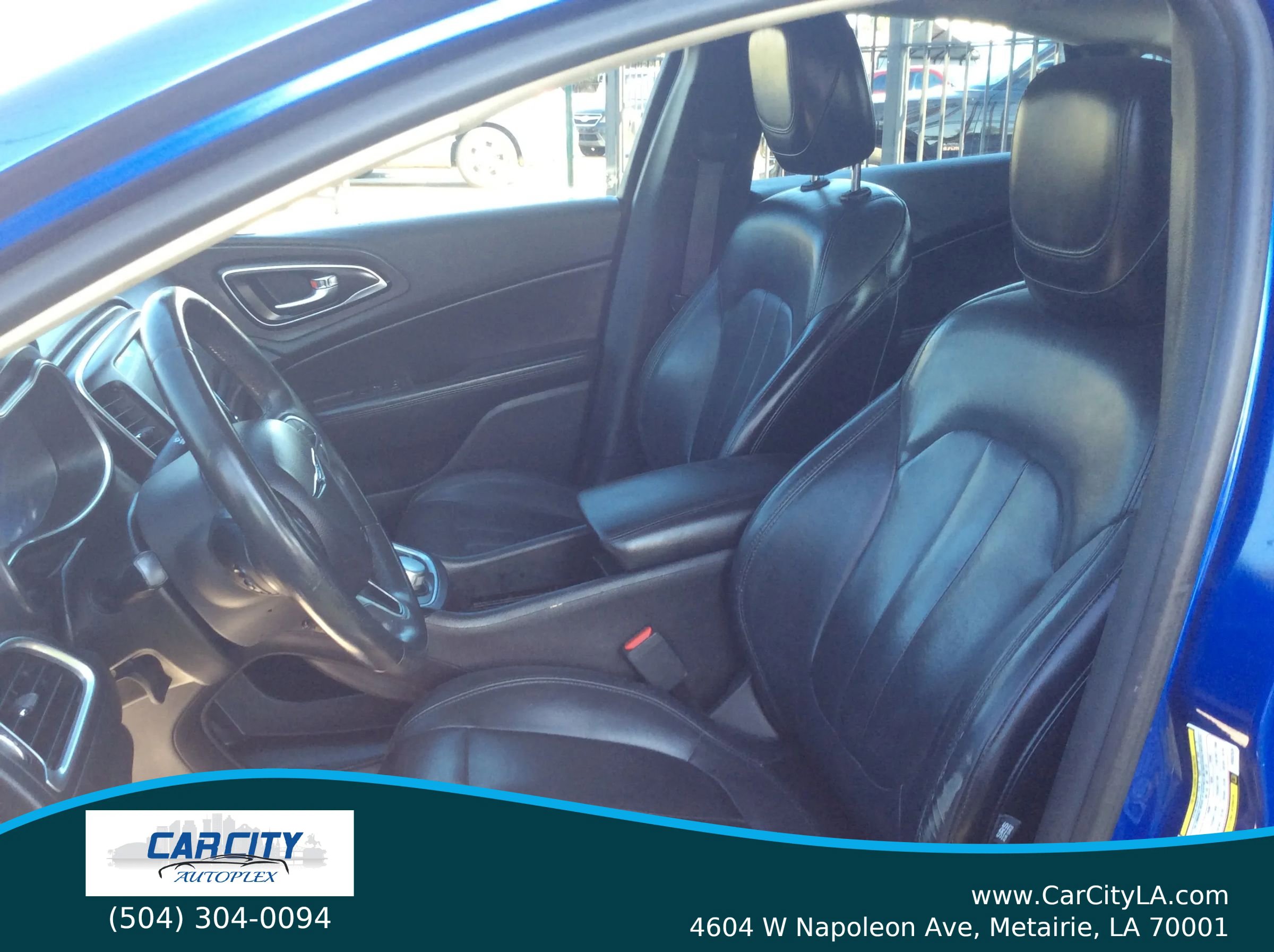 Used 2017 Chrysler 200 Limited Platinum w/ Comfort & Convenience Group image 15