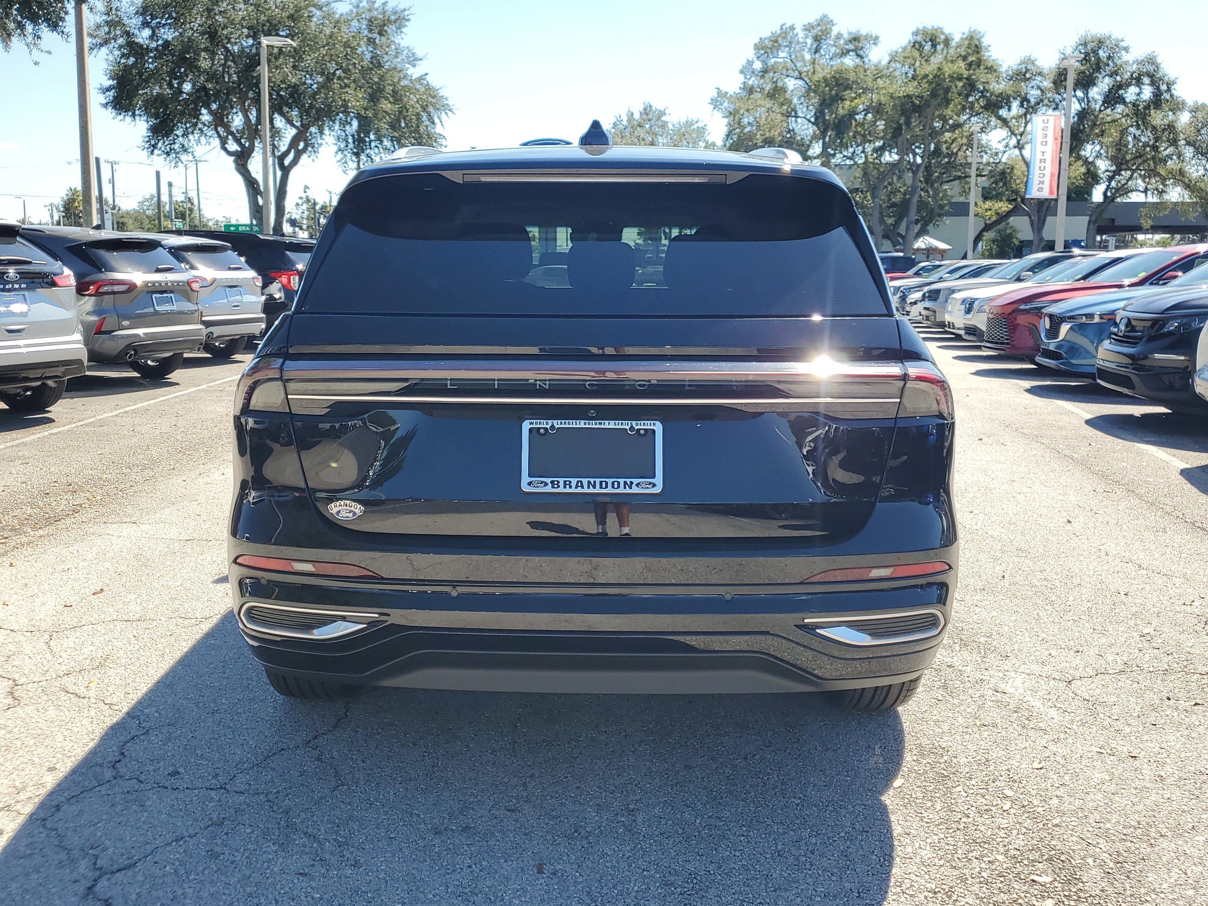 Used 2024 Lincoln Nautilus Reserve image 8