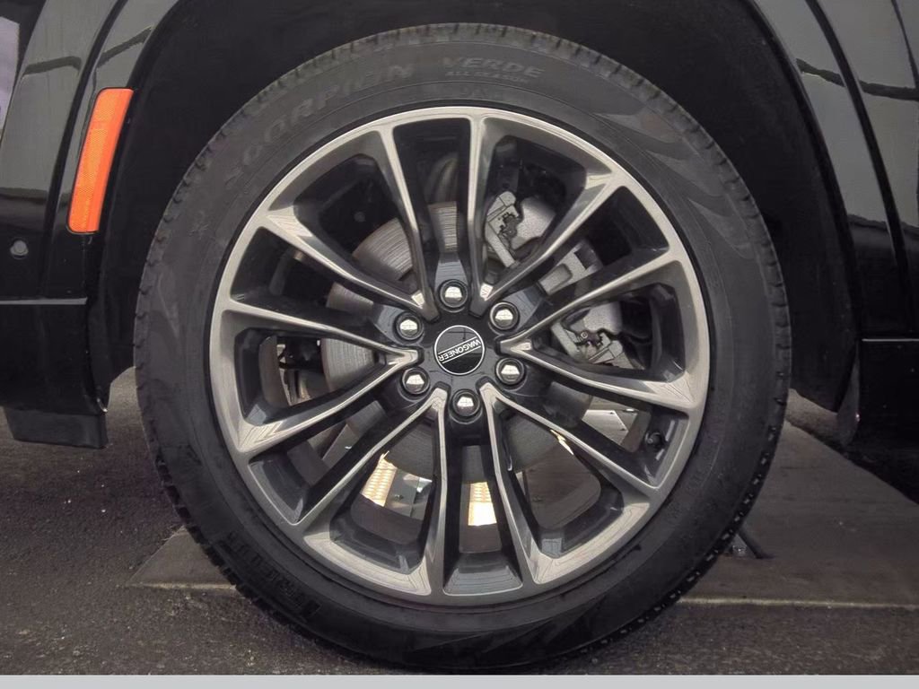 Used 2024 Jeep Grand Wagoneer Series II w/ Quick Order Packagew 28T image 21