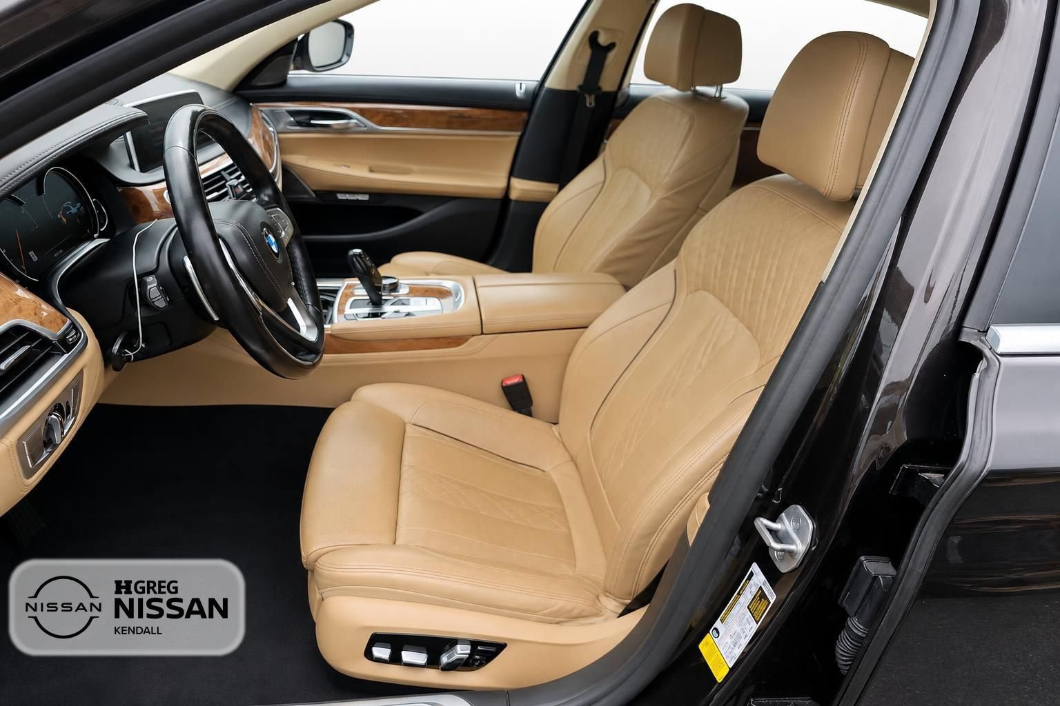 Used 2018 BMW 740i RWD image 7