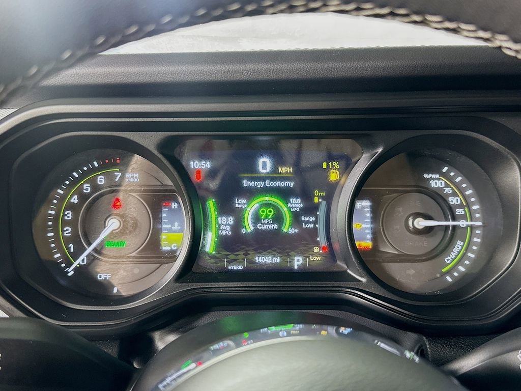 Used 2025 Jeep Wrangler Unlimited Sahara w/ Safety Group image 24