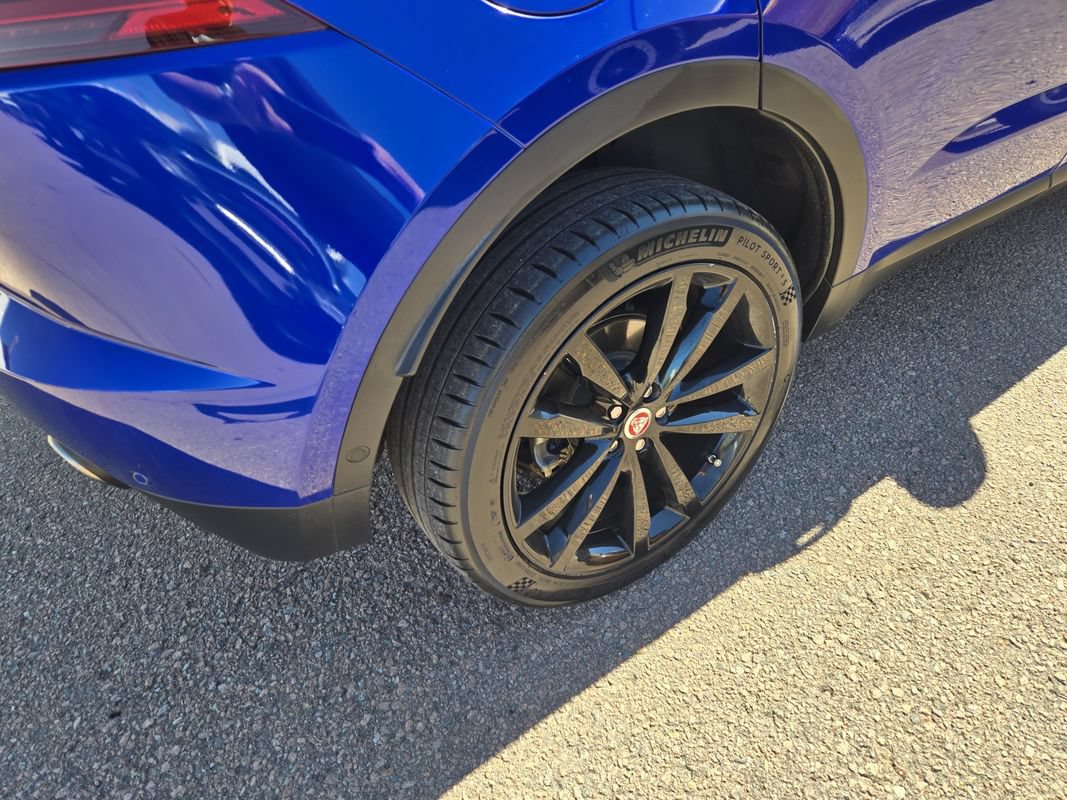 Used 2019 Jaguar E-PACE SE AWD/4WD image 10