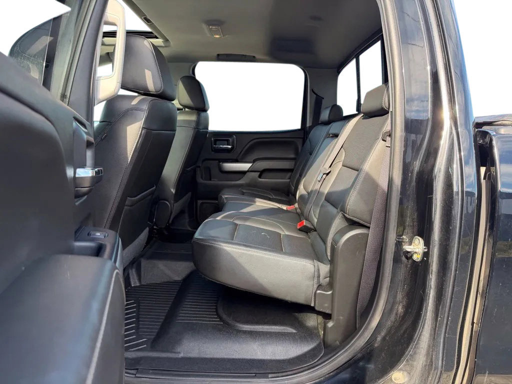 Used 2018 Chevrolet Silverado 2500 LTZ w/ Midnight Edition AWD/4WD image 28