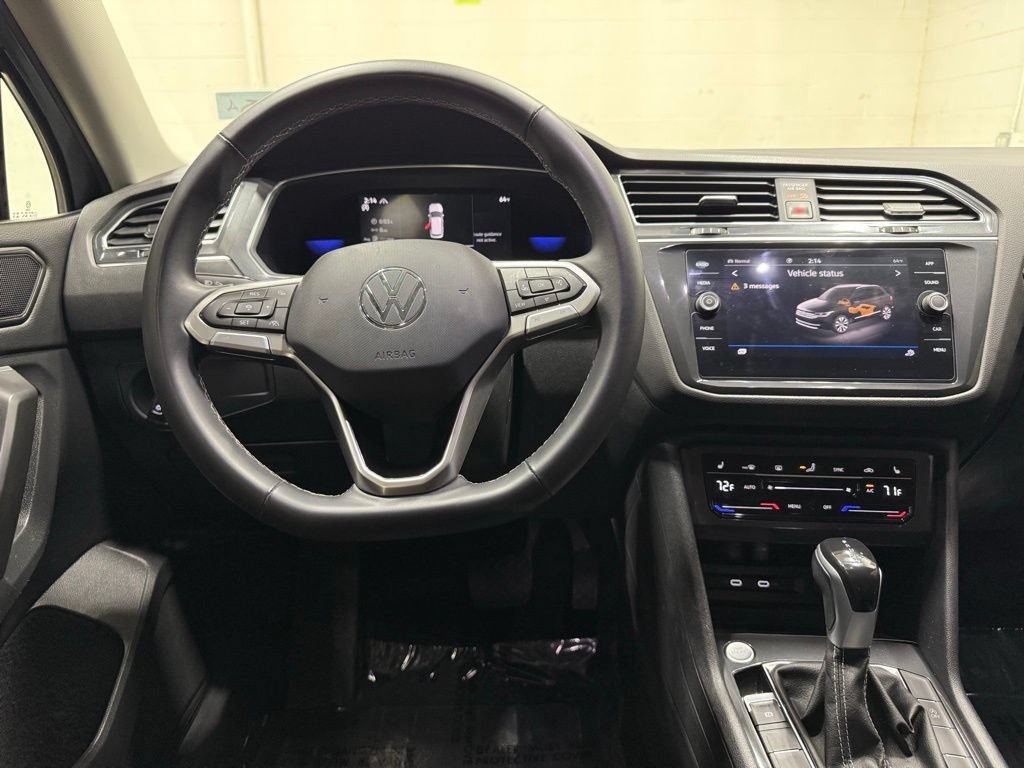 Used 2022 Volkswagen Tiguan SE AWD/4WD image 28