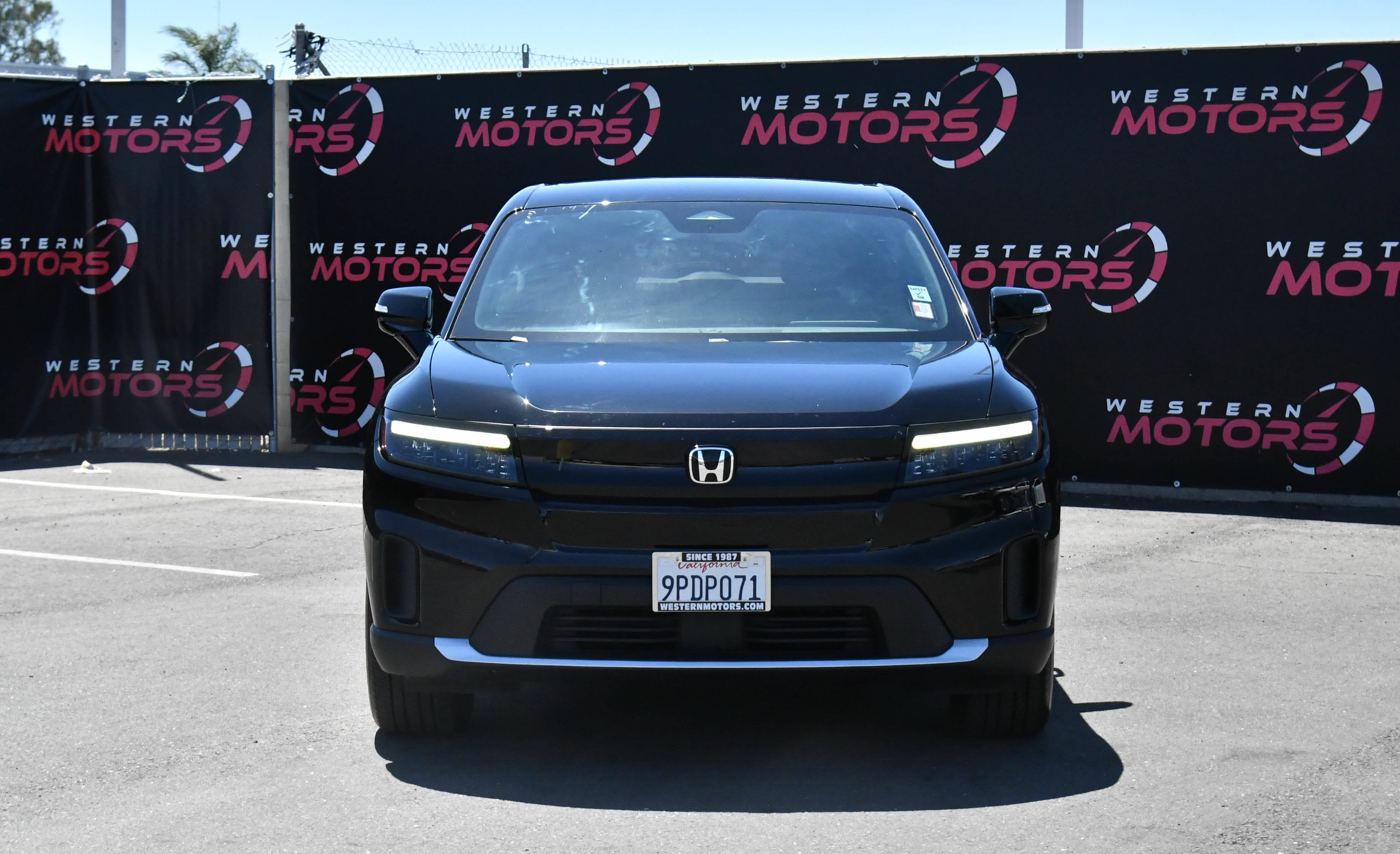 Used 2024 Honda Prologue EX image 2