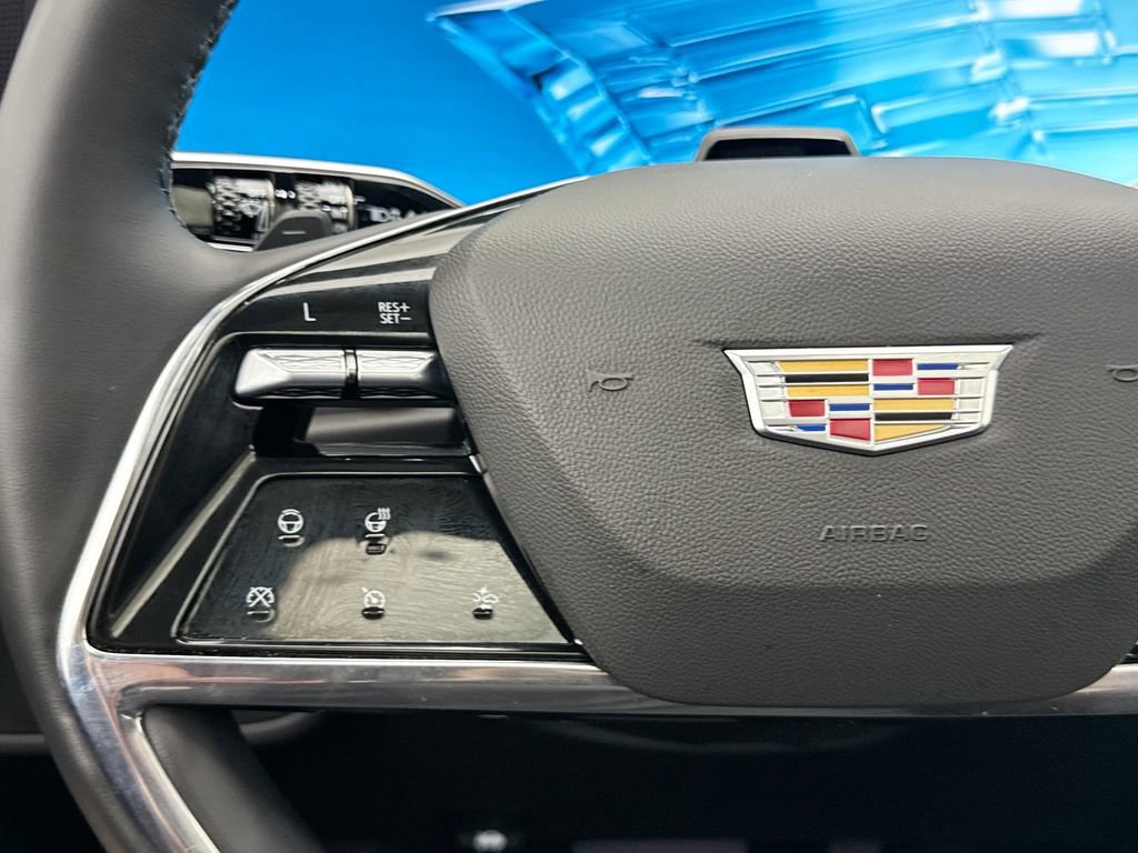 Used 2026 Cadillac Escalade Luxury AWD/4WD image 11