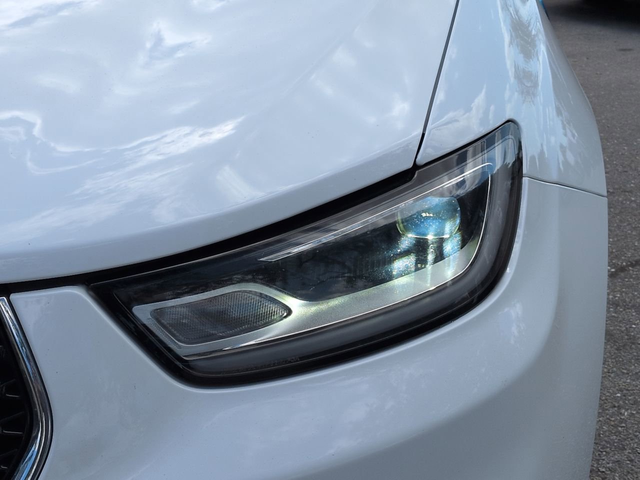 Used 2024 Chrysler Pacifica Limited FWD image 10