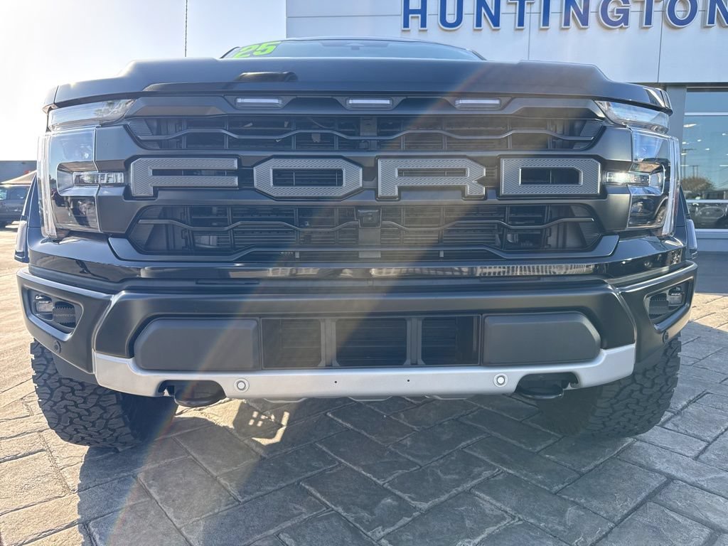 Used 2025 Ford F150 Raptor AWD/4WD image 28