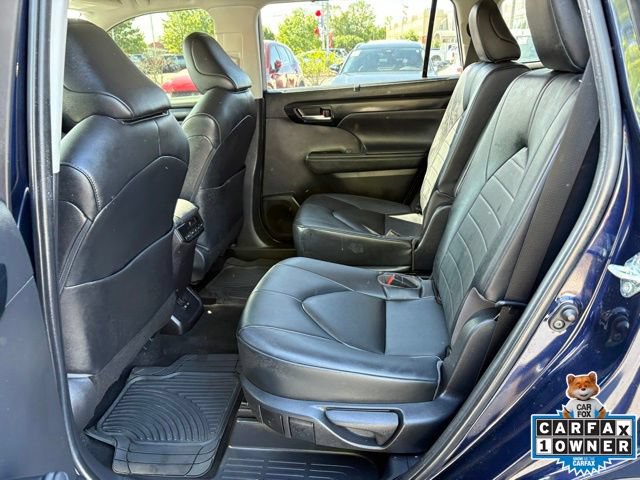 Used 2023 Toyota Highlander XLE FWD image 24
